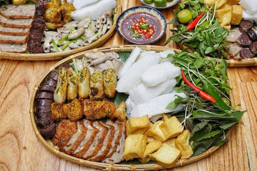 Bún đậu Sâm Hoàng – mẹt bún đậu đầy đặn, mắm tôm đậm đà, thơm ngon